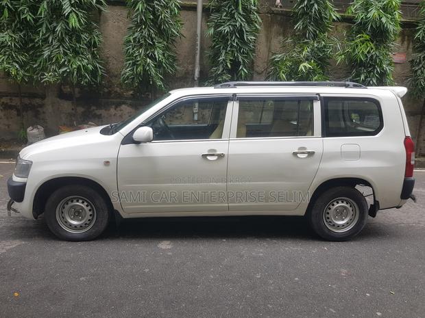 Toyota Probox 2004 White