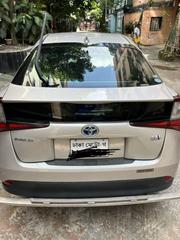 Toyota Prius 2019 Beige for sale