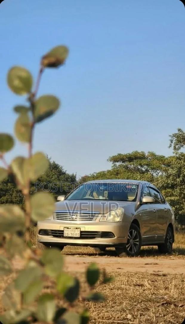 Nissan Bluebird 2007 Gold