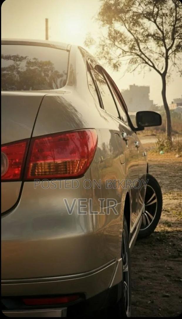 Nissan Bluebird 2007 Gold