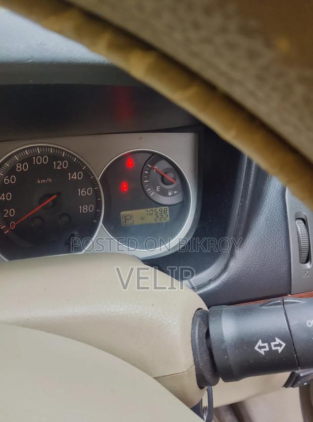 Nissan Bluebird 2007 Gold