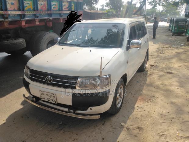 Toyota Probox 2002 White