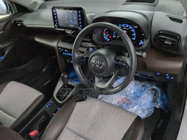 Toyota Yaris Cross 2021 Pearl