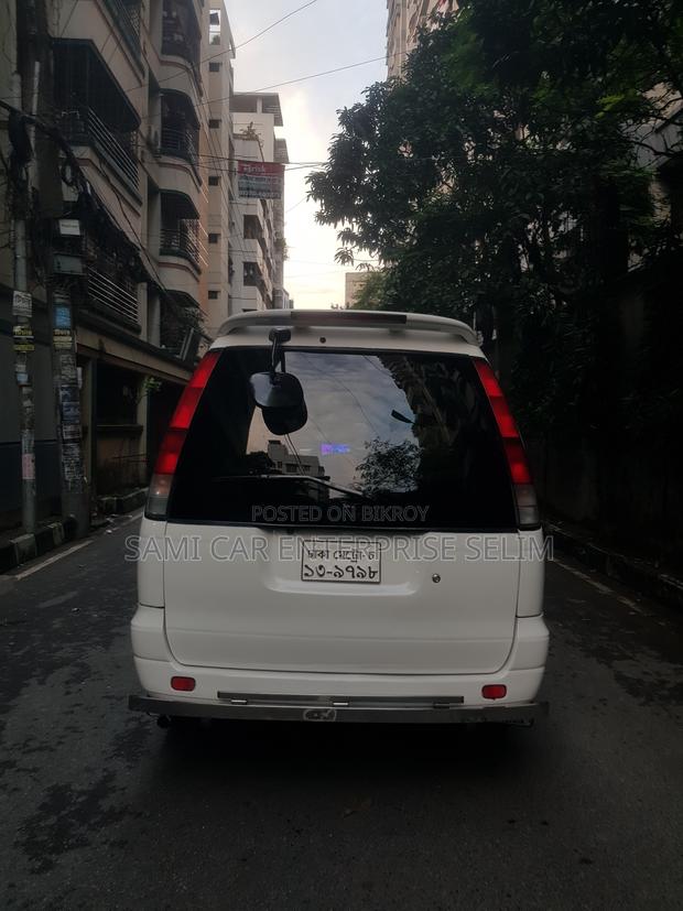 Toyota Noah 2005 White