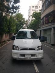 Toyota Noah 2005 White for sale