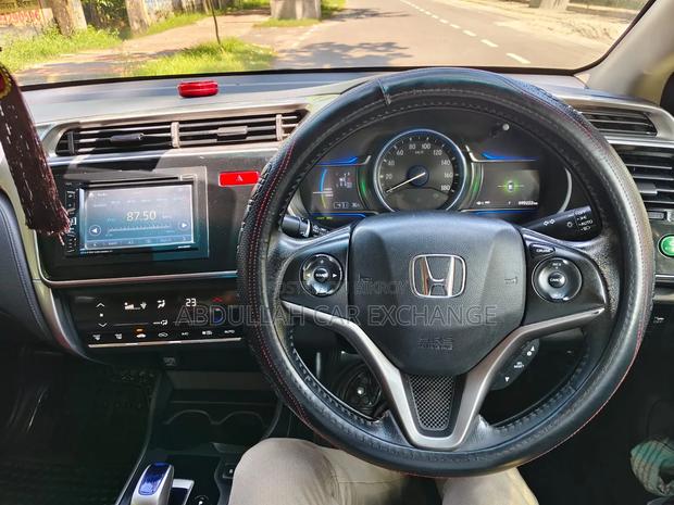 Honda Grace 2015 Pearl