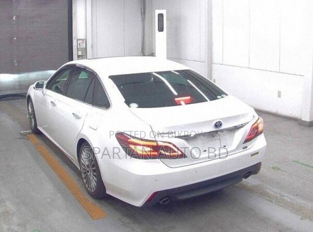 Toyota Crown 2021 Pearl
