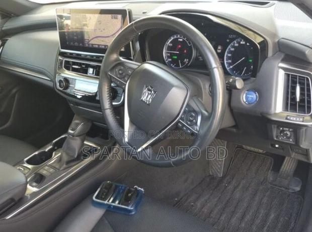 Toyota Crown 2021 Pearl