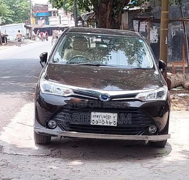 Toyota Axio 1.5 Hybrid 2WD 2016