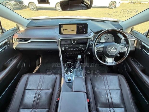 Toyota Lexcen 2021 Pearl