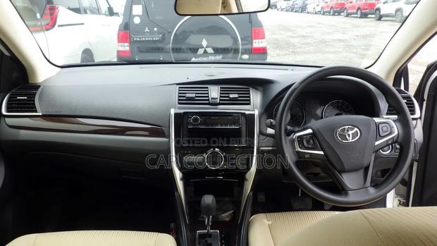 Toyota Premio 1.5 FWD 2021 Pearl