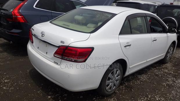 Toyota Premio 1.5 FWD 2021 Pearl