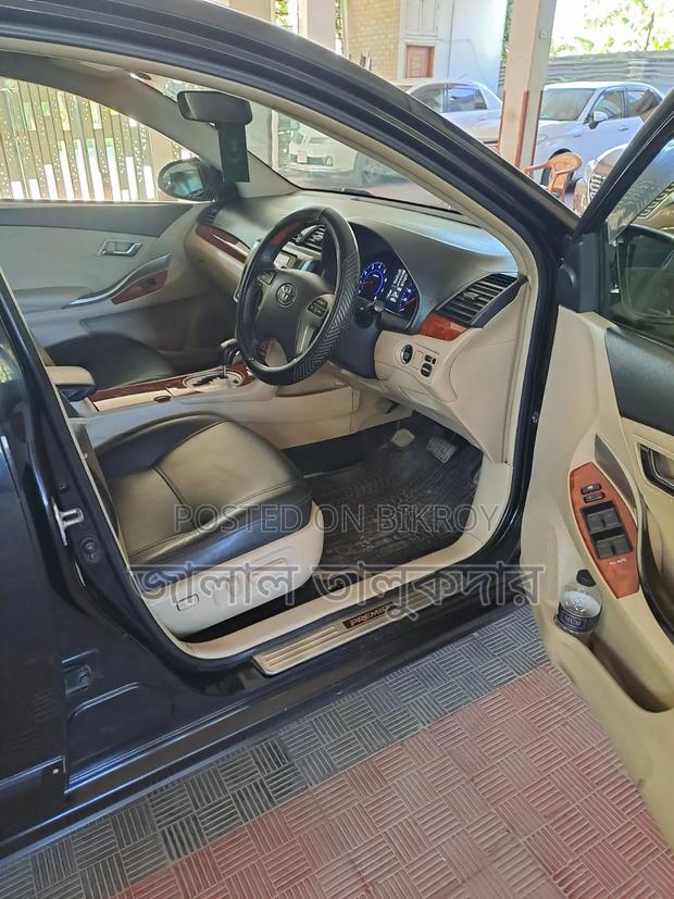 Toyota Premio 2014 Black