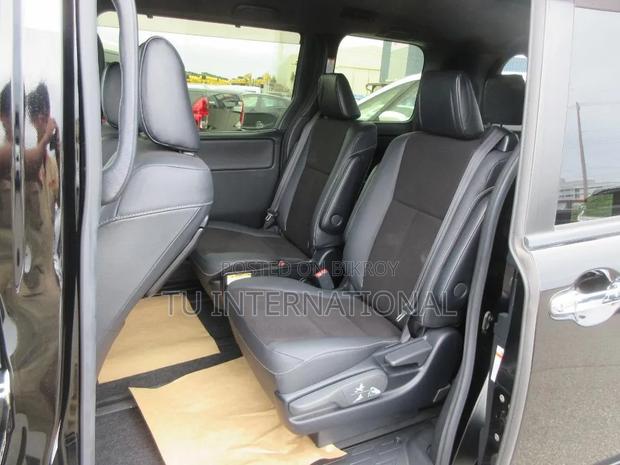 Toyota Noah 2021 Black