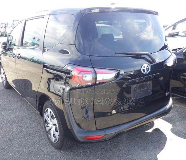 Toyota Sienta 2021 Black
