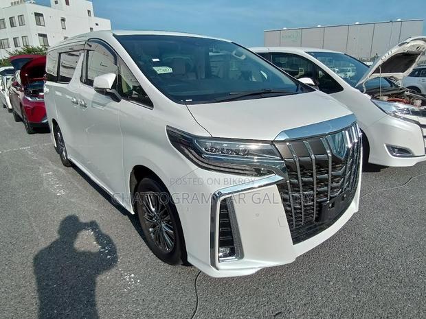Toyota Alphard 2022 Pearl