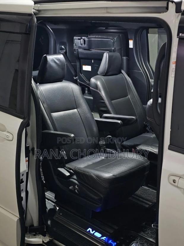 Toyota Noah 1.8 FWD Hybrid (7 seater) 2017 Pearl