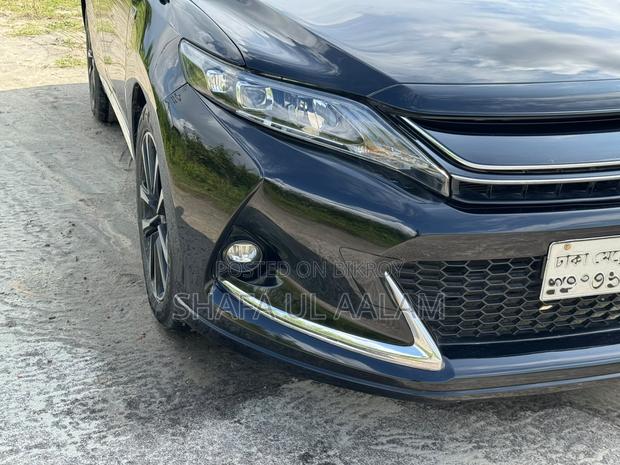 Toyota Harrier 2.0 2015 Black