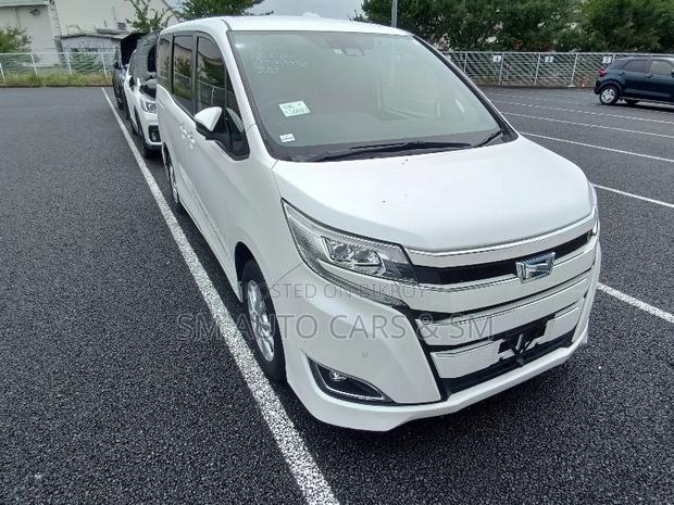 Toyota Noah 1.8 FWD Hybrid (7 seater) 2021 Pearl