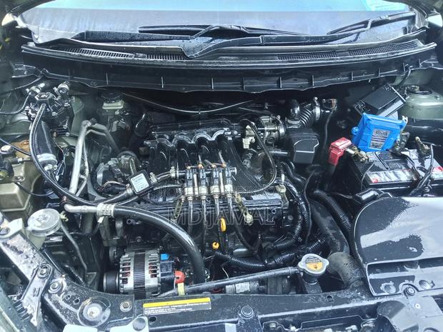 Nissan X-Trail 2011 Green