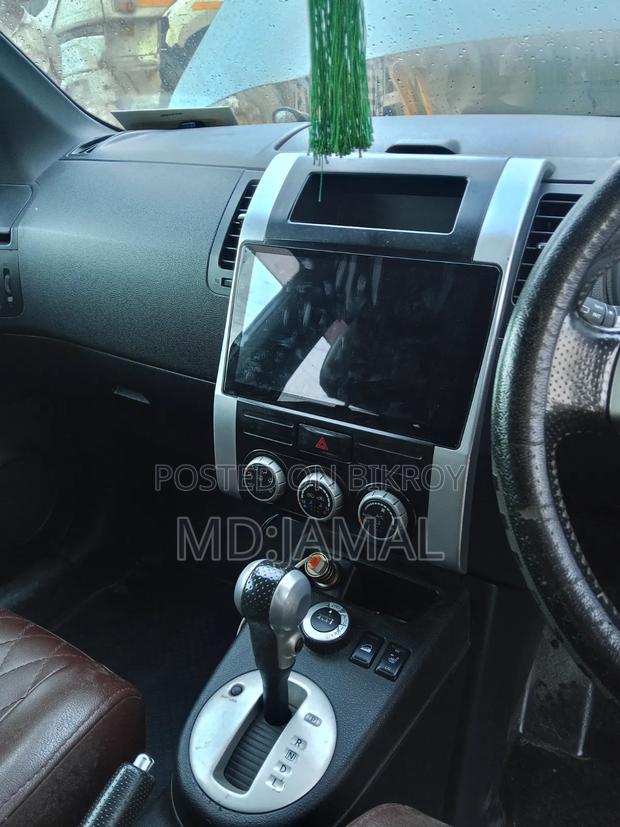 Nissan X-Trail 2011 Green