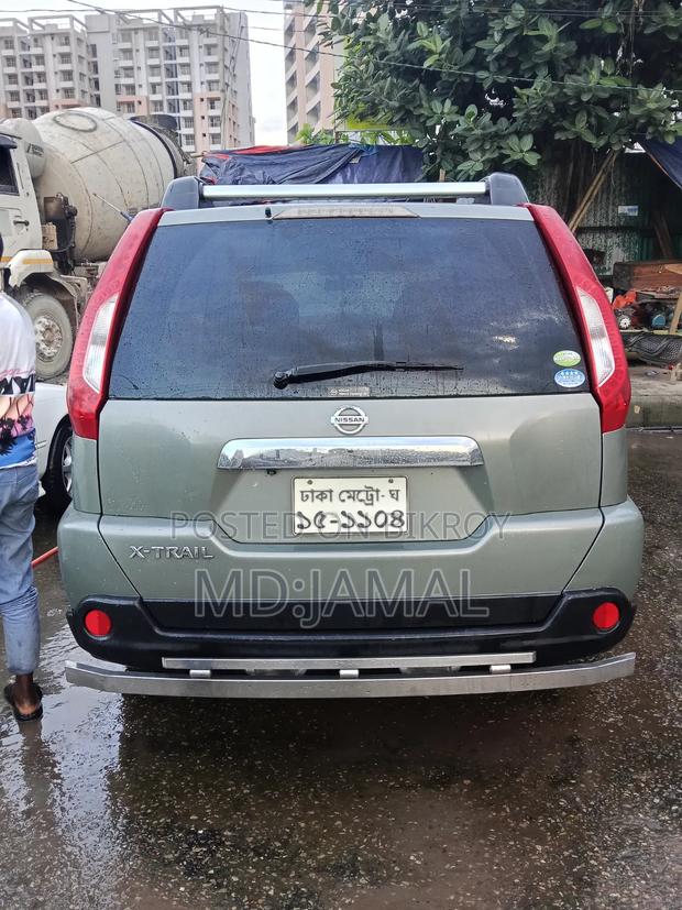 Nissan X-Trail 2011 Green