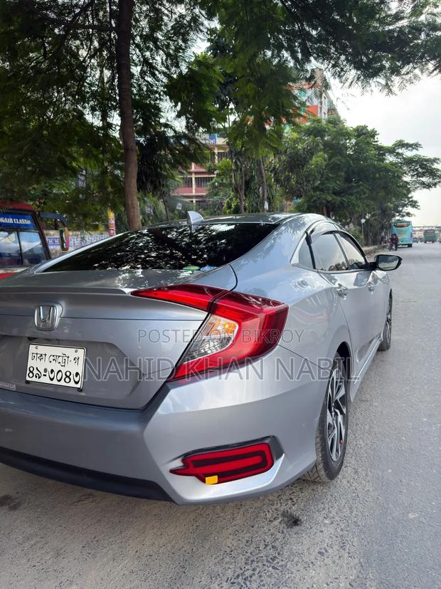 Honda Civic 2018 Silver