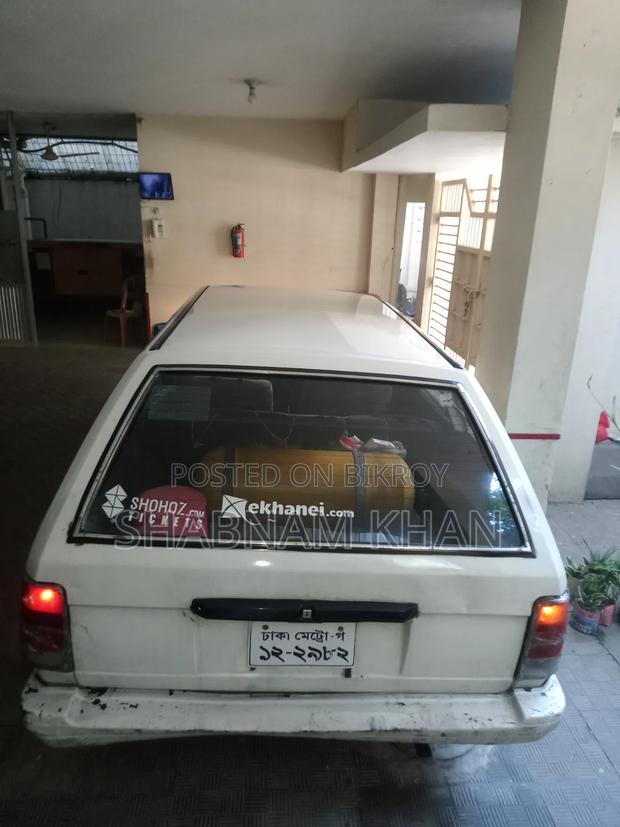 Toyota Carina 1.5 FWD Sedan 1991 White