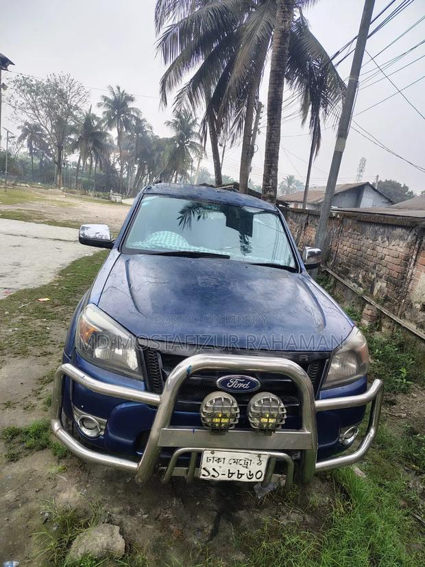 Ford Courier 2009 Pearl