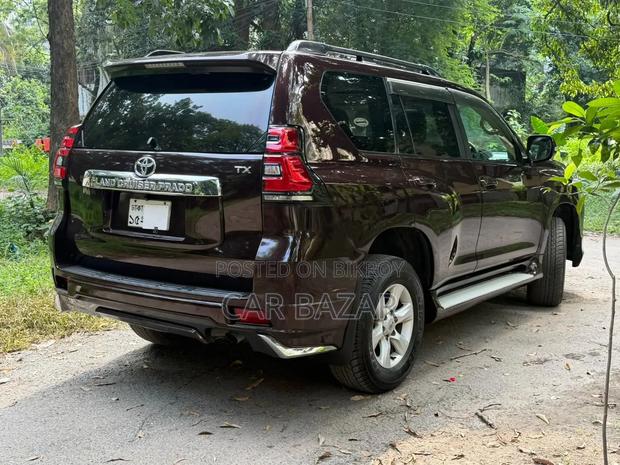 Toyota Land Cruiser Prado 2.7 i 2011 Maroon
