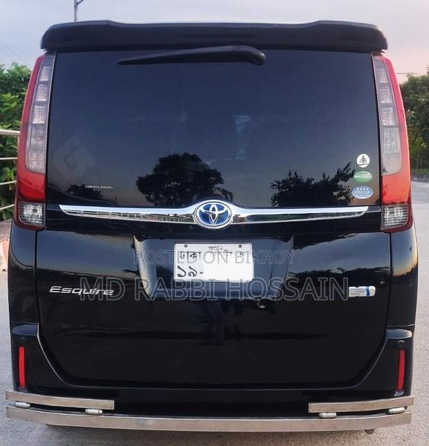 Toyota Noah 1.8 FWD Hybrid (7 seater) 2015 Black