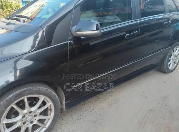 Mercedes-Benz B-Class B160 Petrol 2011 Black