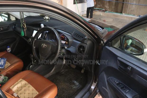 Toyota Axio 2016 Brown