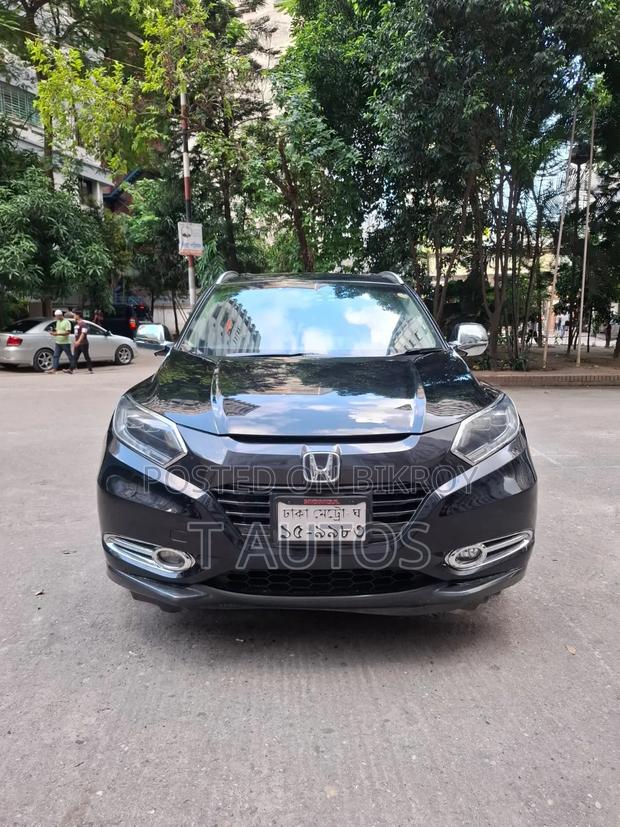 Honda Vezel 1.5 Hybrid 2WD 2014 Black