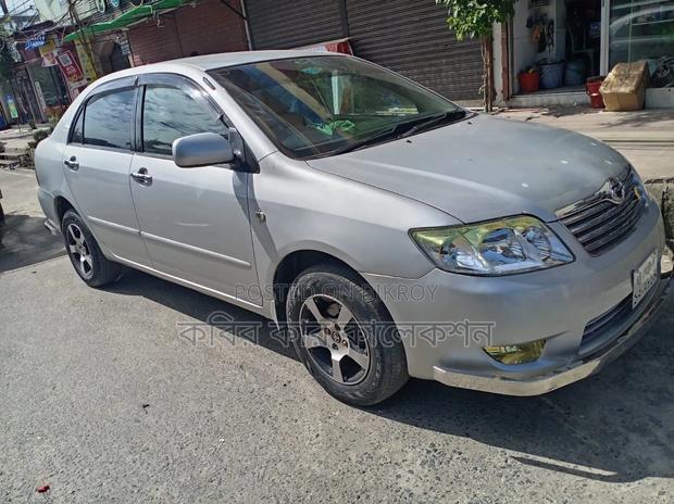 Toyota Corolla 2004 Silver