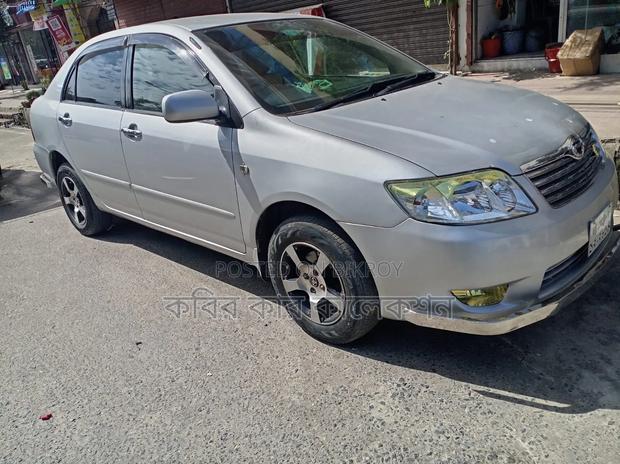 Toyota Corolla 2004 Silver