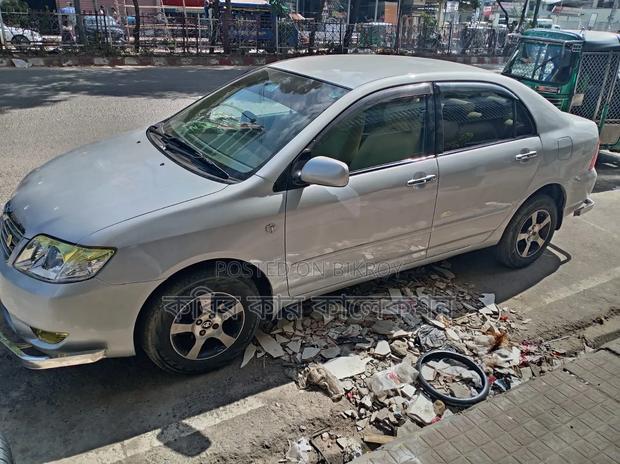 Toyota Corolla 2004 Silver
