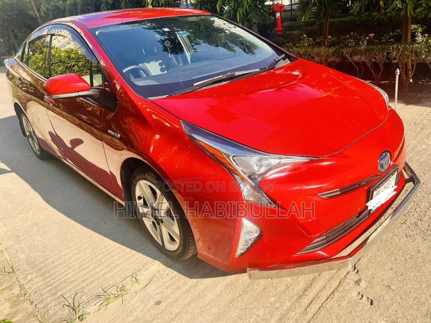 Toyota Prius Four Touring 2018 Red