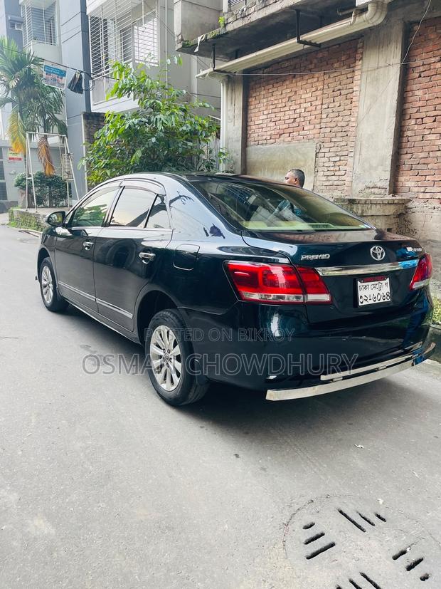 Toyota Premio 2017 Blue