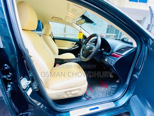 Toyota Premio 2017 Blue