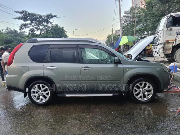 Nissan X-Trail 2011 Silver