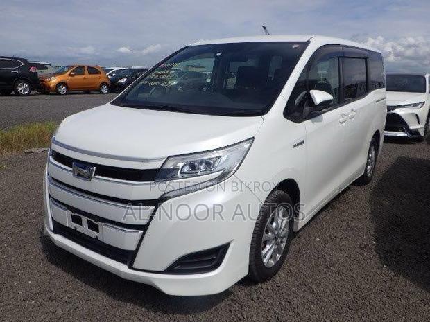 Toyota Noah 1.8 FWD Hybrid (7 seater) 2021 Pearl