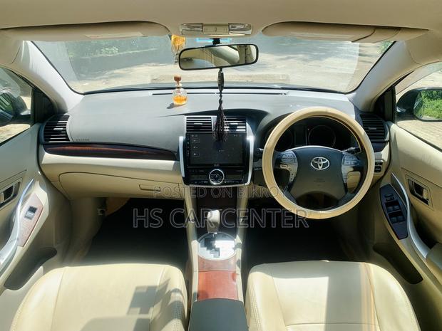 Toyota Premio 1.5 FWD 2011 Maroon