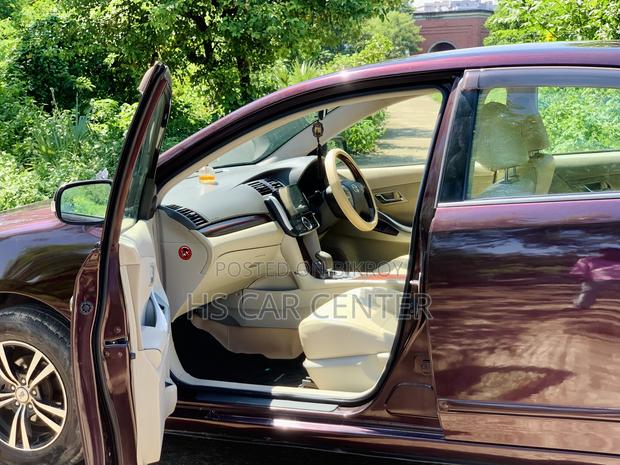 Toyota Premio 1.5 FWD 2011 Maroon