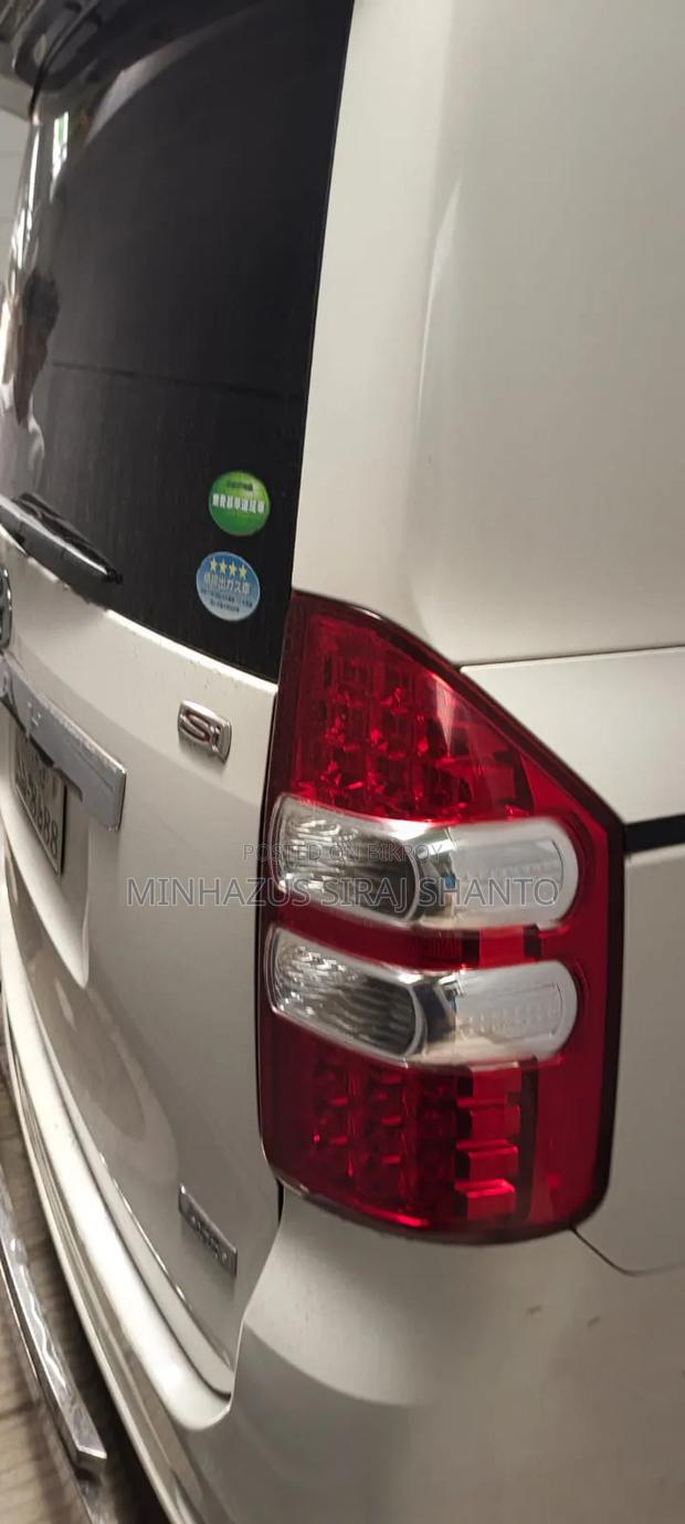 Toyota Noah 2.0 143hp AWD (7 Seater) 2012 Pearl