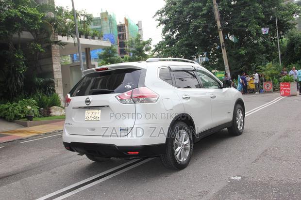 Nissan X-Trail 2.0 Hybrid FWD 2016 Pearl