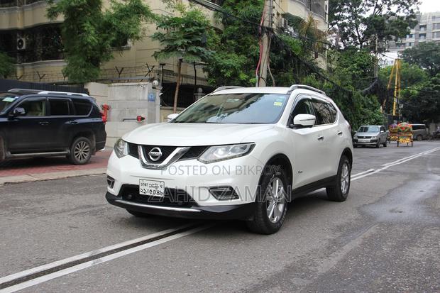 Nissan X-Trail 2.0 Hybrid FWD 2016 Pearl
