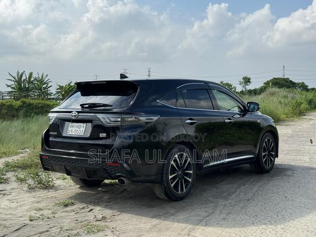 Toyota Harrier 2.0 2015 Black