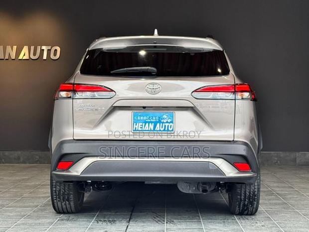 Toyota Corolla Cross 2022 Brown