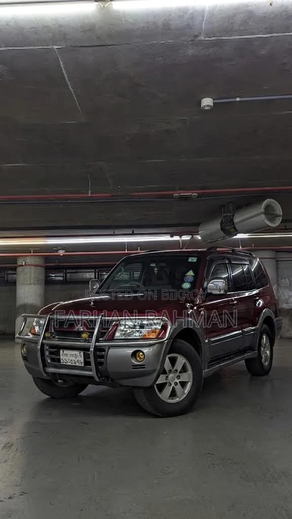 Mitsubishi Pajero 2004 Maroon